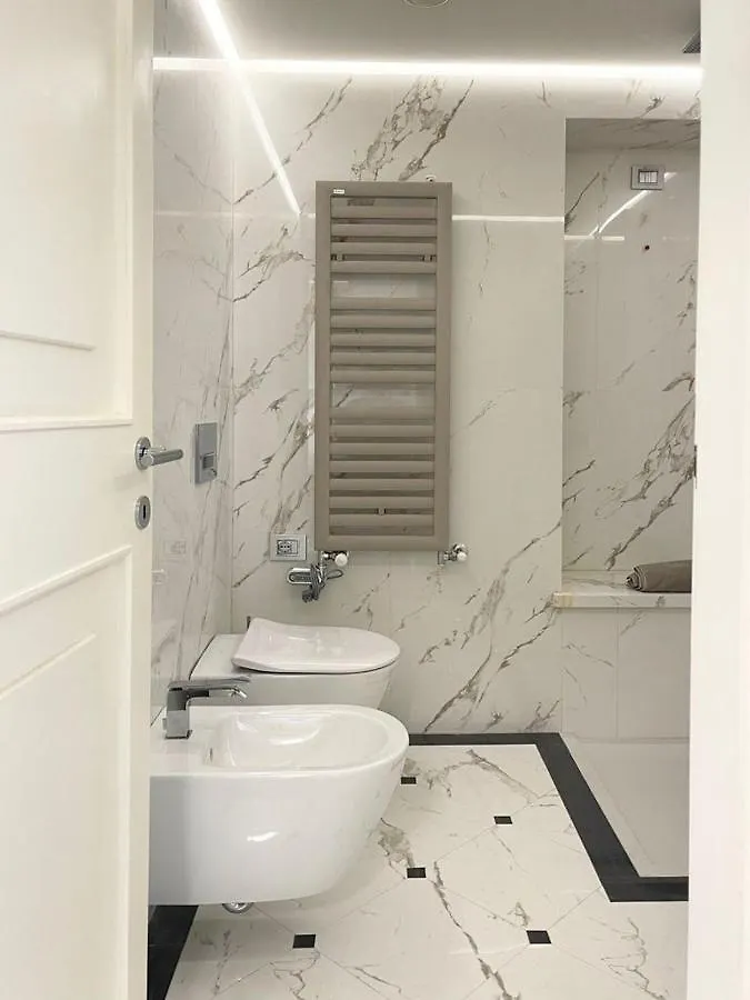 Apartment Appartamento Fronte Mare Con Parcheggio Privato Viareggio Italy