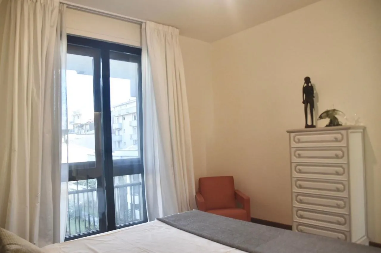 Appartamento Fronte Mare Con Parcheggio Privato Viareggio