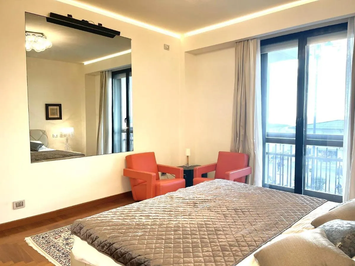 Appartamento Fronte Mare Con Parcheggio Privato Viareggio Italy