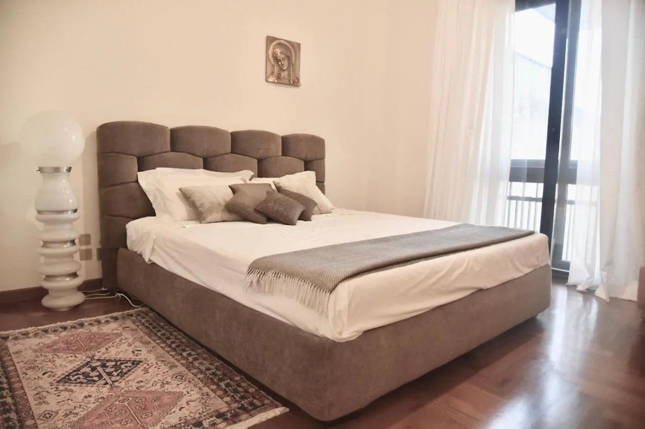 Appartamento Fronte Mare Con Parcheggio Privato Viareggio Apartment